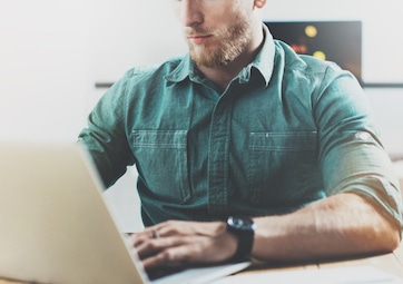 The Benefits of Continuing Your EMT Education Online